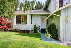 Sell quickly in Annapolis with home staging and with me as your real estate agent - 410-647-8000 ext. 817